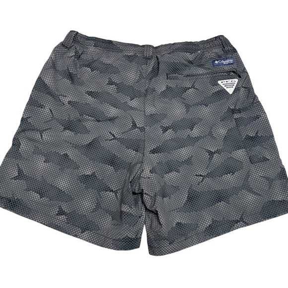 Columbia Men's PFG Swim Trunks | Fish Camo | Size Small 6" Inseam - Picture 3 of 6